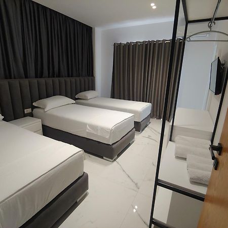 Hotel Zeka Ксамил Екстериор снимка