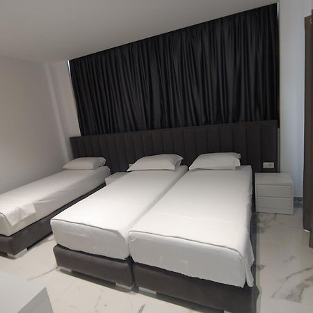 Hotel Zeka Ксамил Екстериор снимка