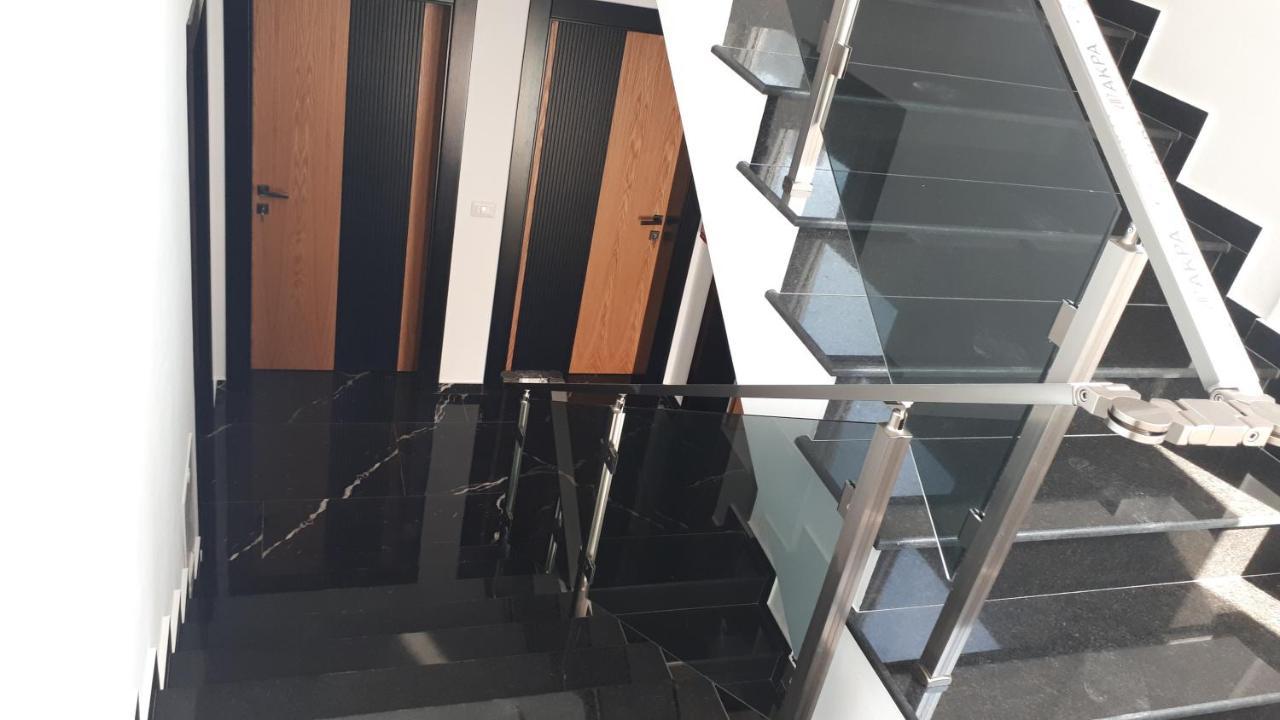 Hotel Zeka Ксамил Екстериор снимка