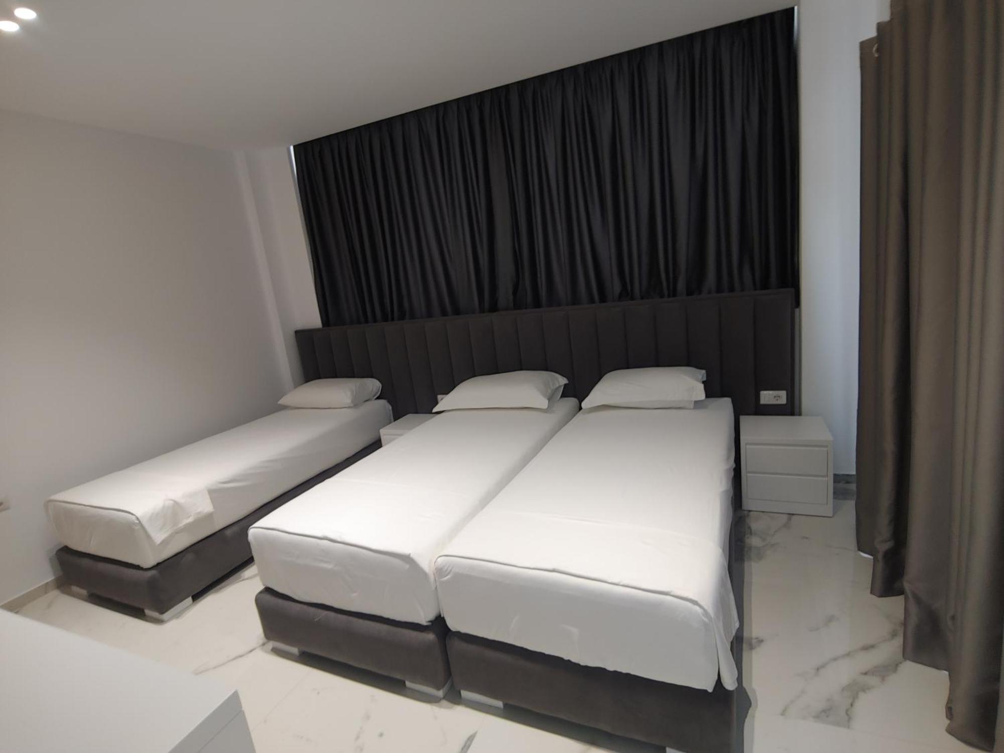 Hotel Zeka Ксамил Екстериор снимка