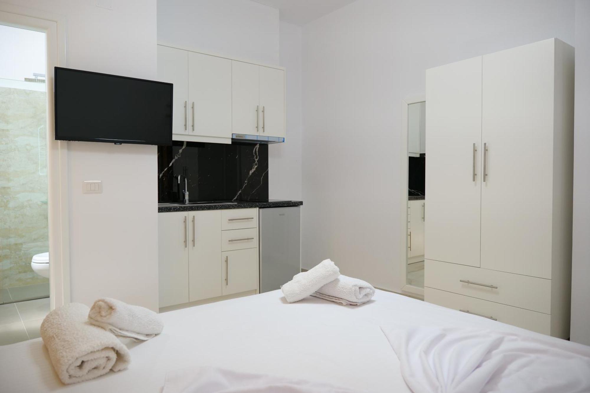 Hotel Zeka Ксамил Екстериор снимка